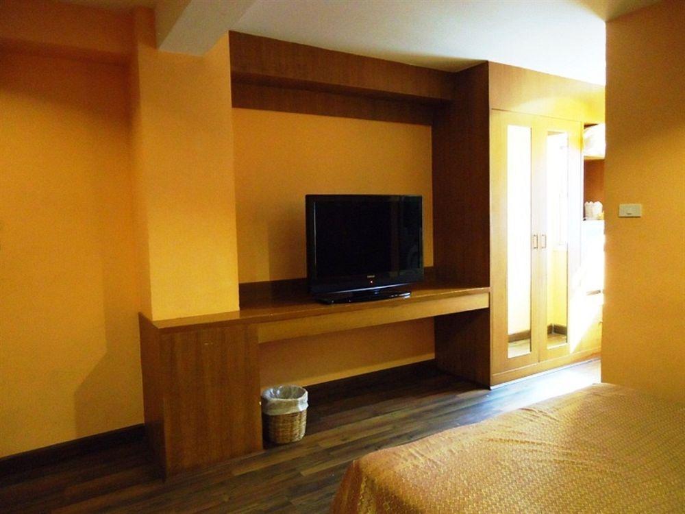 Oyo 437 Hostel Na Nara Bangkok Eksteriør billede