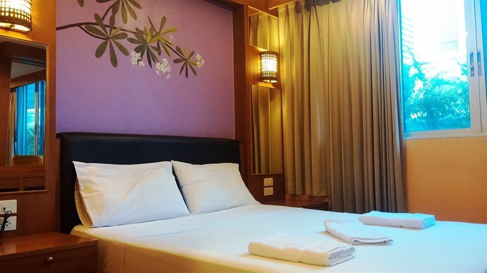 Oyo 437 Hostel Na Nara Bangkok Eksteriør billede