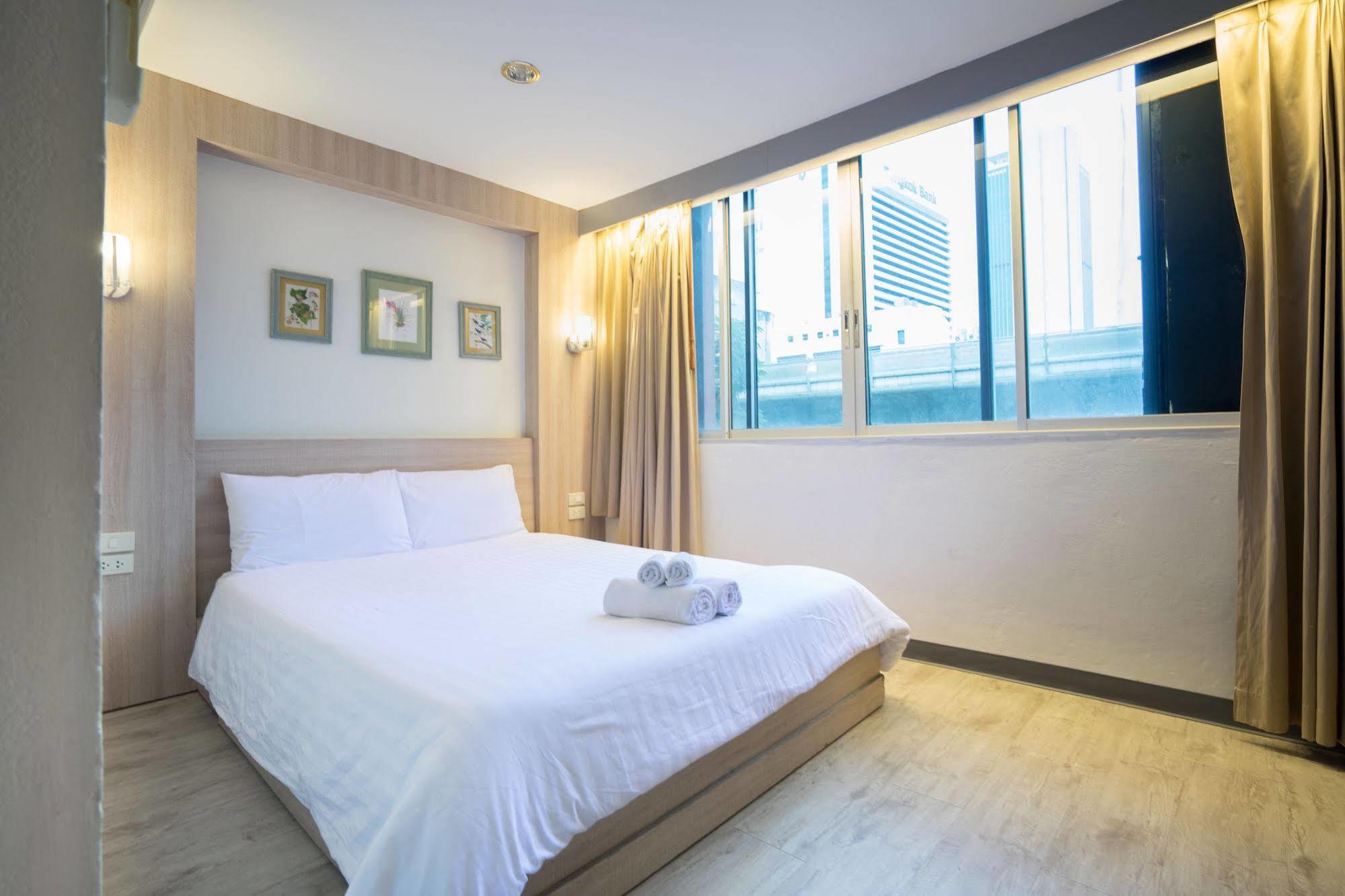 Oyo 437 Hostel Na Nara Bangkok Eksteriør billede