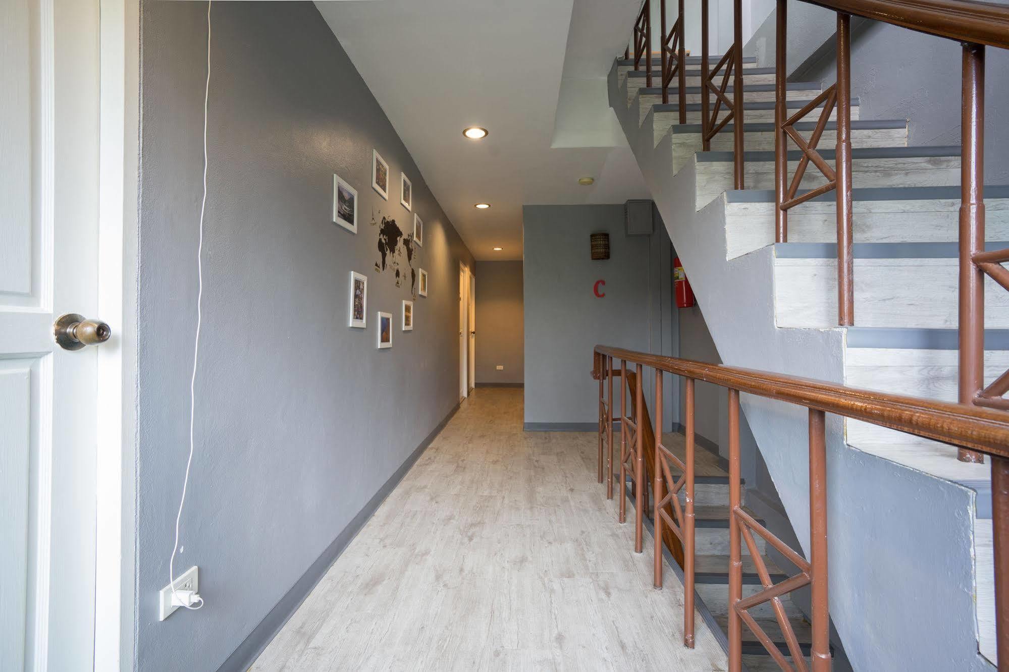 Oyo 437 Hostel Na Nara Bangkok Eksteriør billede