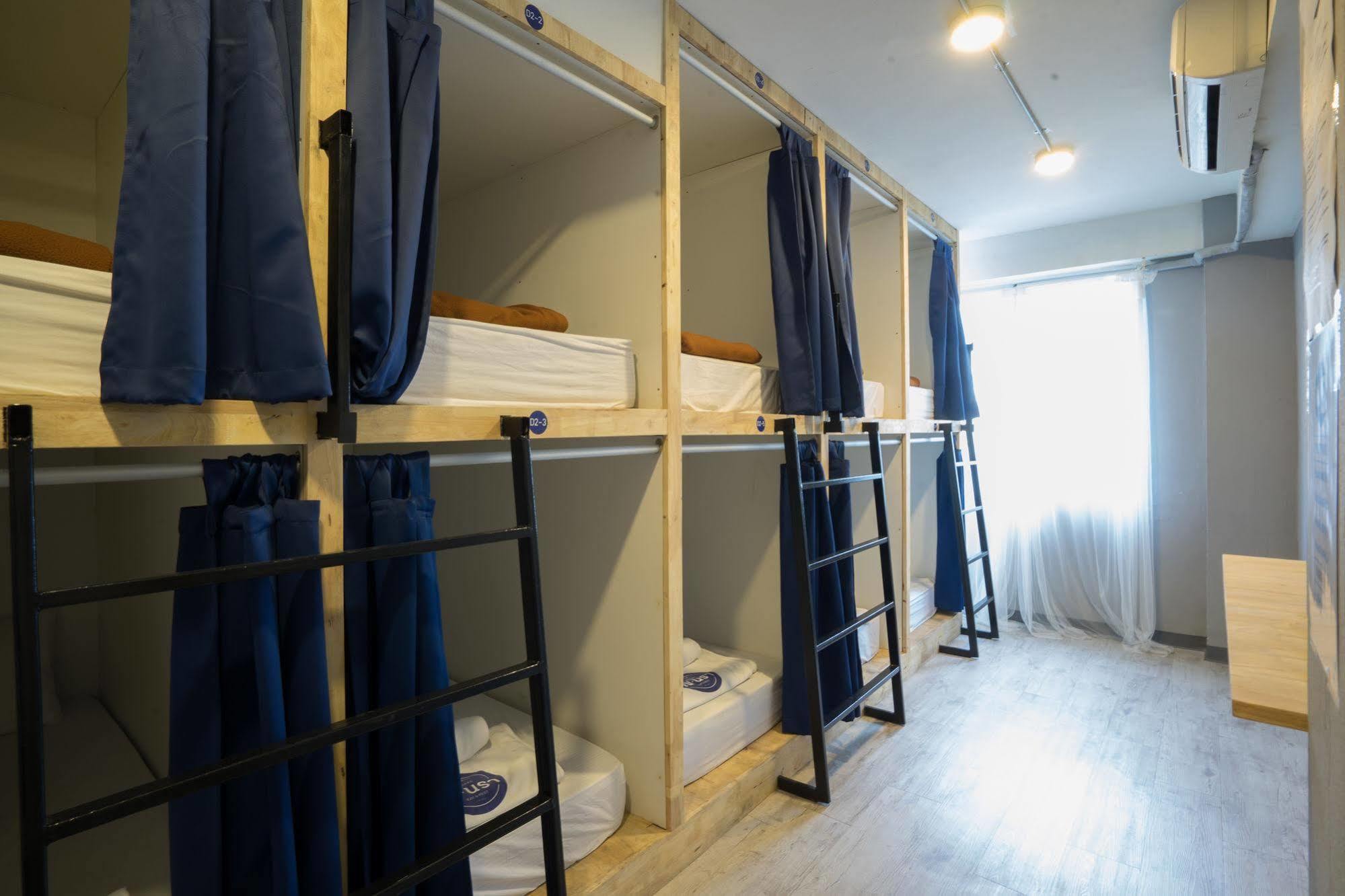 Oyo 437 Hostel Na Nara Bangkok Eksteriør billede