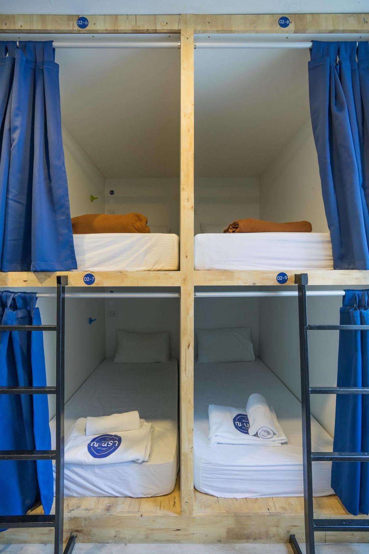 Oyo 437 Hostel Na Nara Bangkok Eksteriør billede