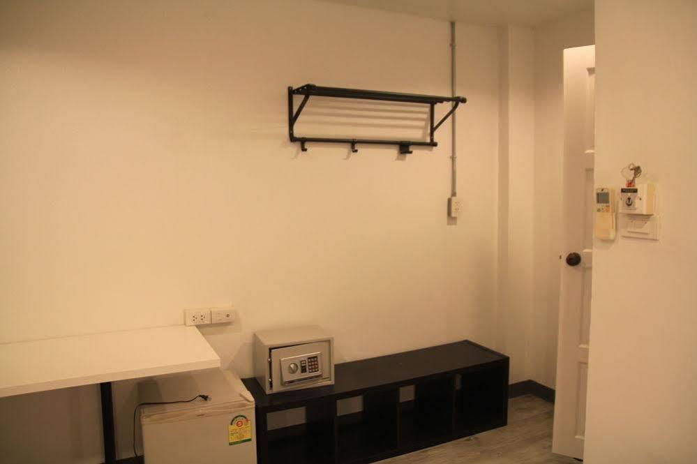 Oyo 437 Hostel Na Nara Bangkok Eksteriør billede