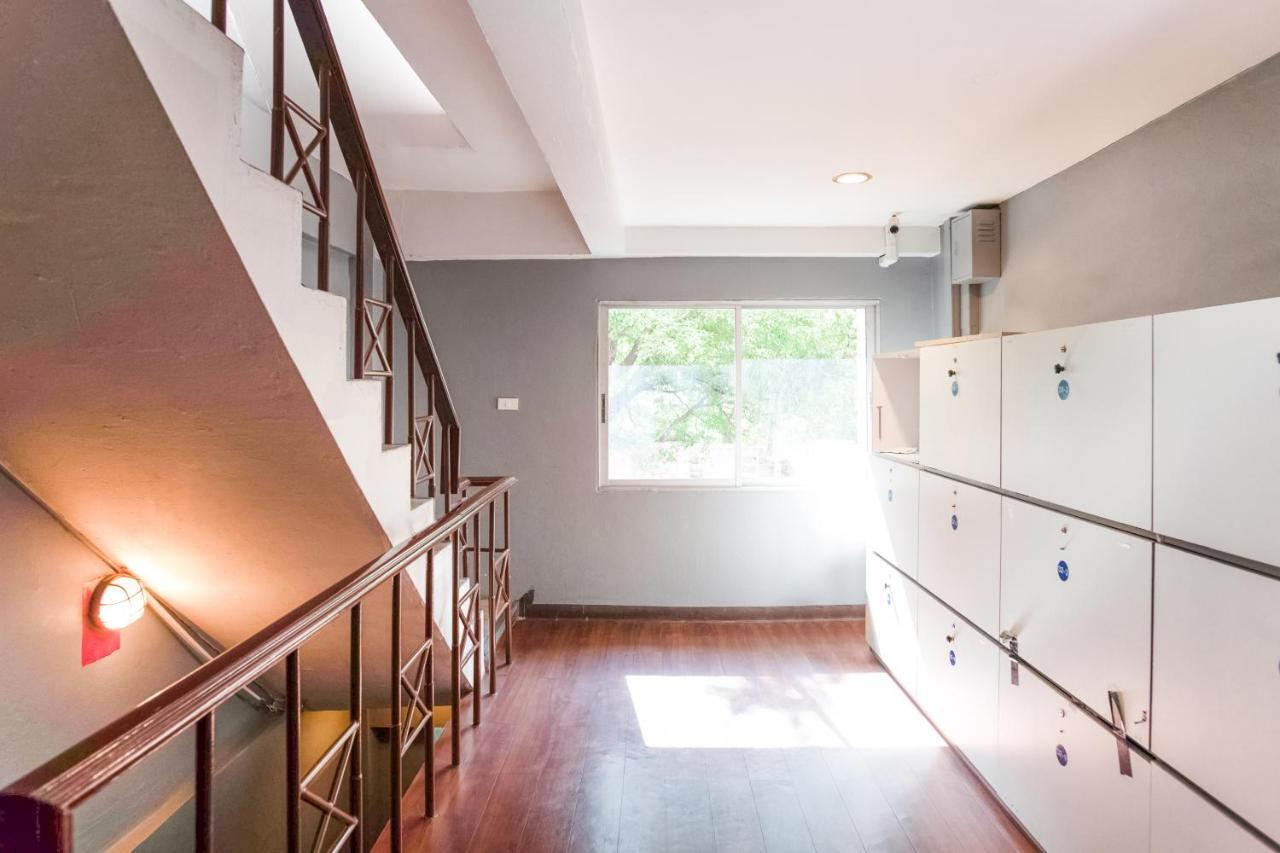Oyo 437 Hostel Na Nara Bangkok Eksteriør billede